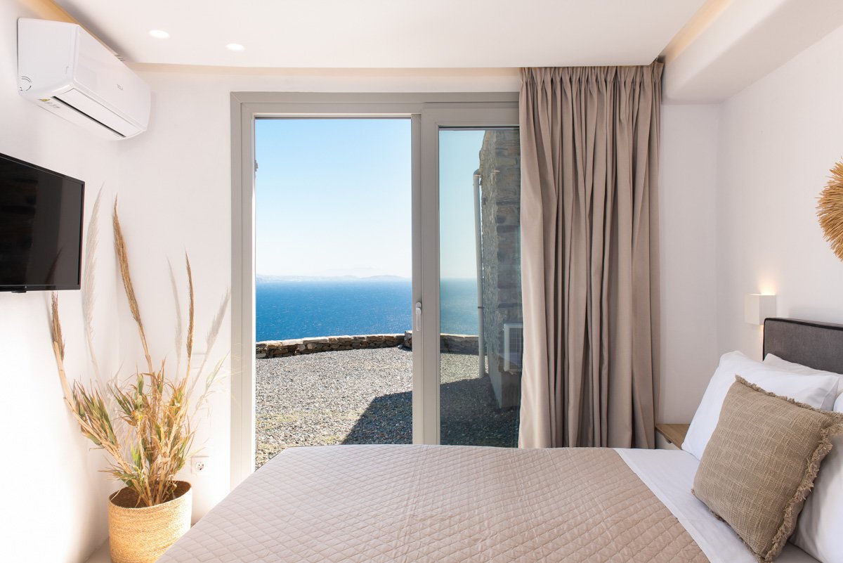 Superior Residence - Window door view